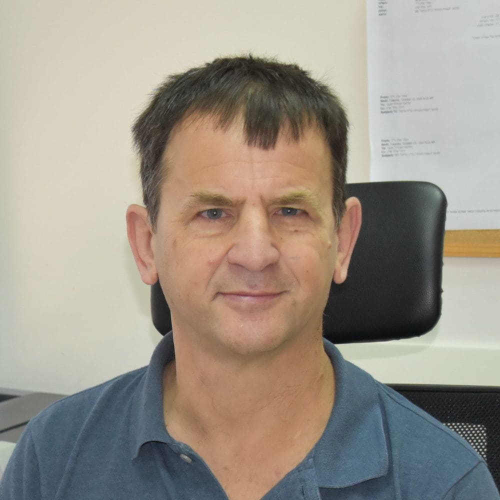 דוקטור אמיר פלג